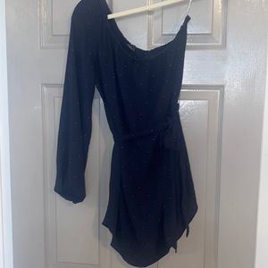 Off shoulder long sleeve blouse